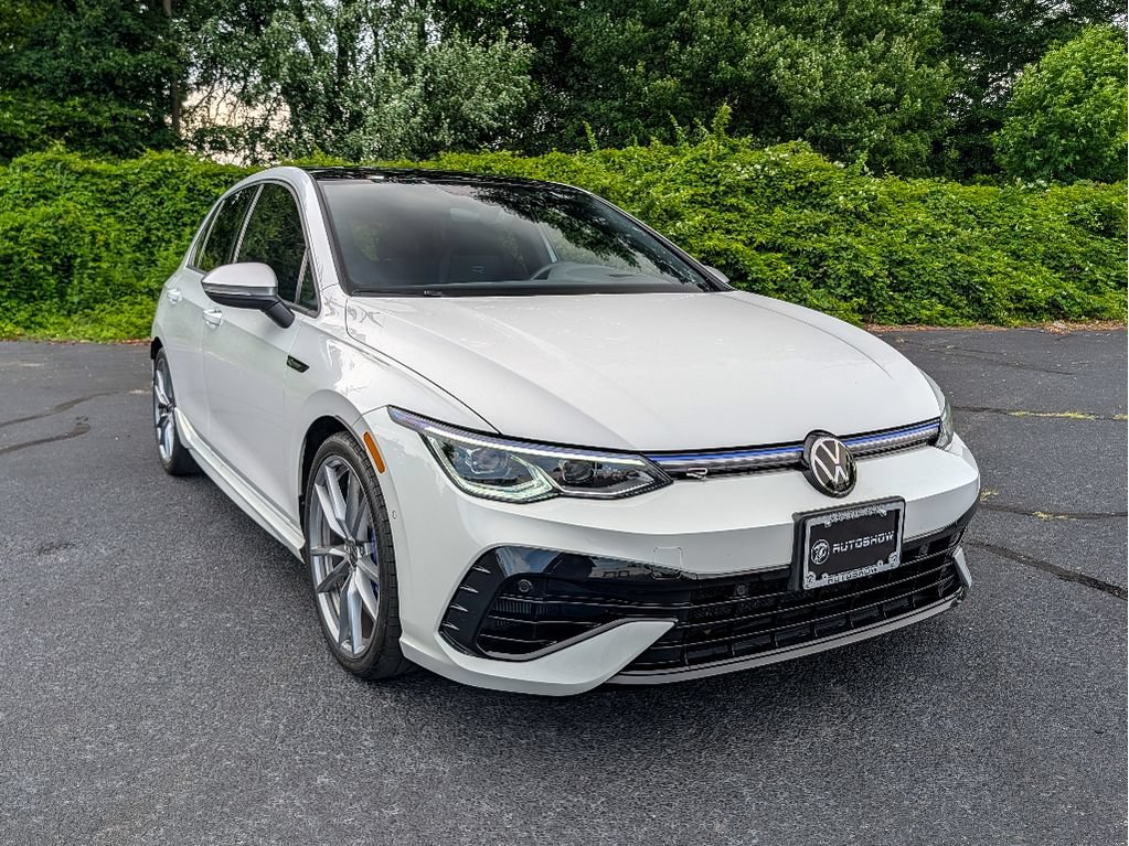 Used 2024 Volkswagen Golf R AWD/4WD image 3