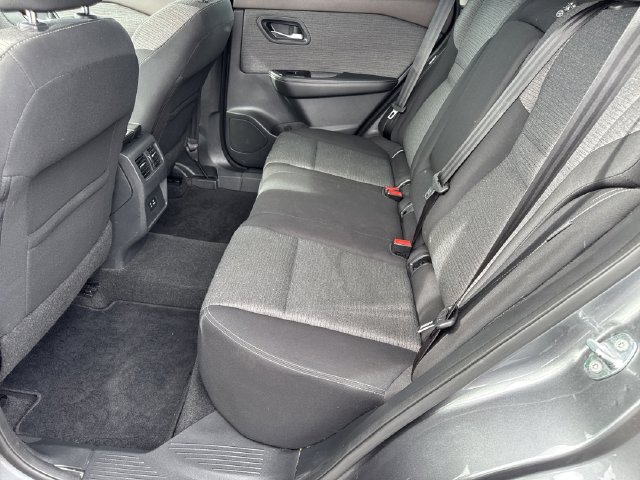Used 2021 Nissan Rogue SV AWD/4WD image 16