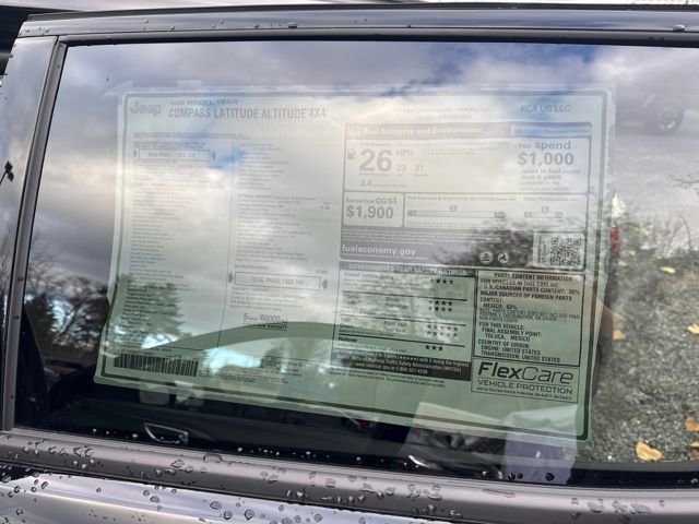 New 2026 Jeep Compass Latitude image 30