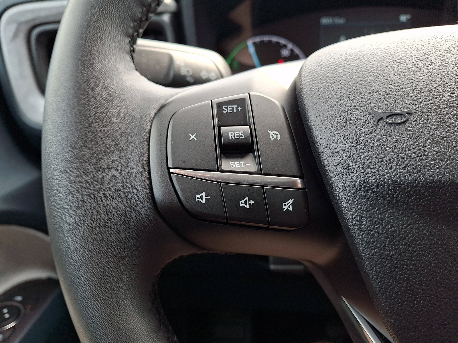 Certified 2024 Ford Maverick XLT w/ XLT Luxury Package image 24