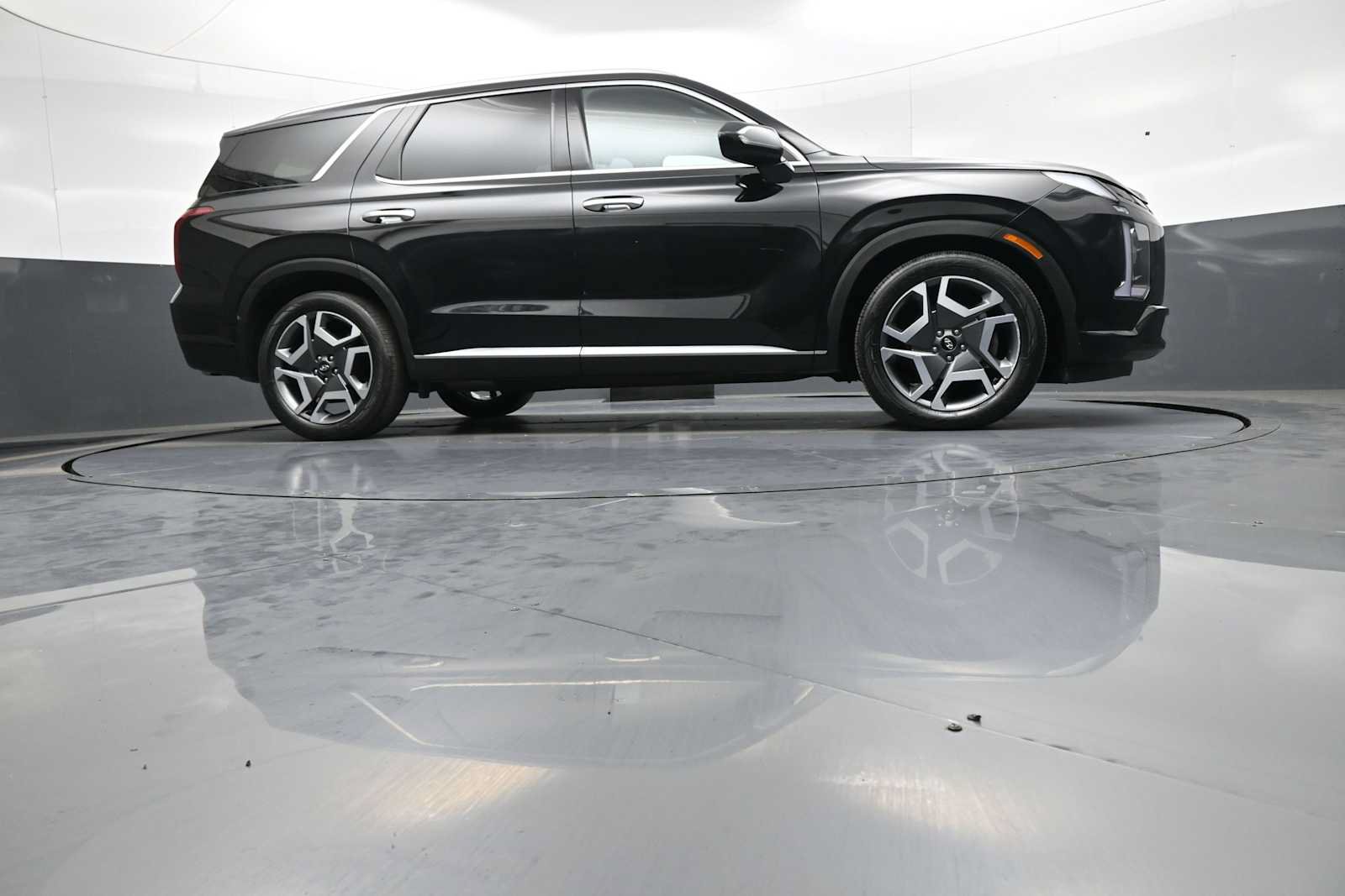 Certified 2023 Hyundai Palisade SEL w/ Cargo Package AWD/4WD image 31
