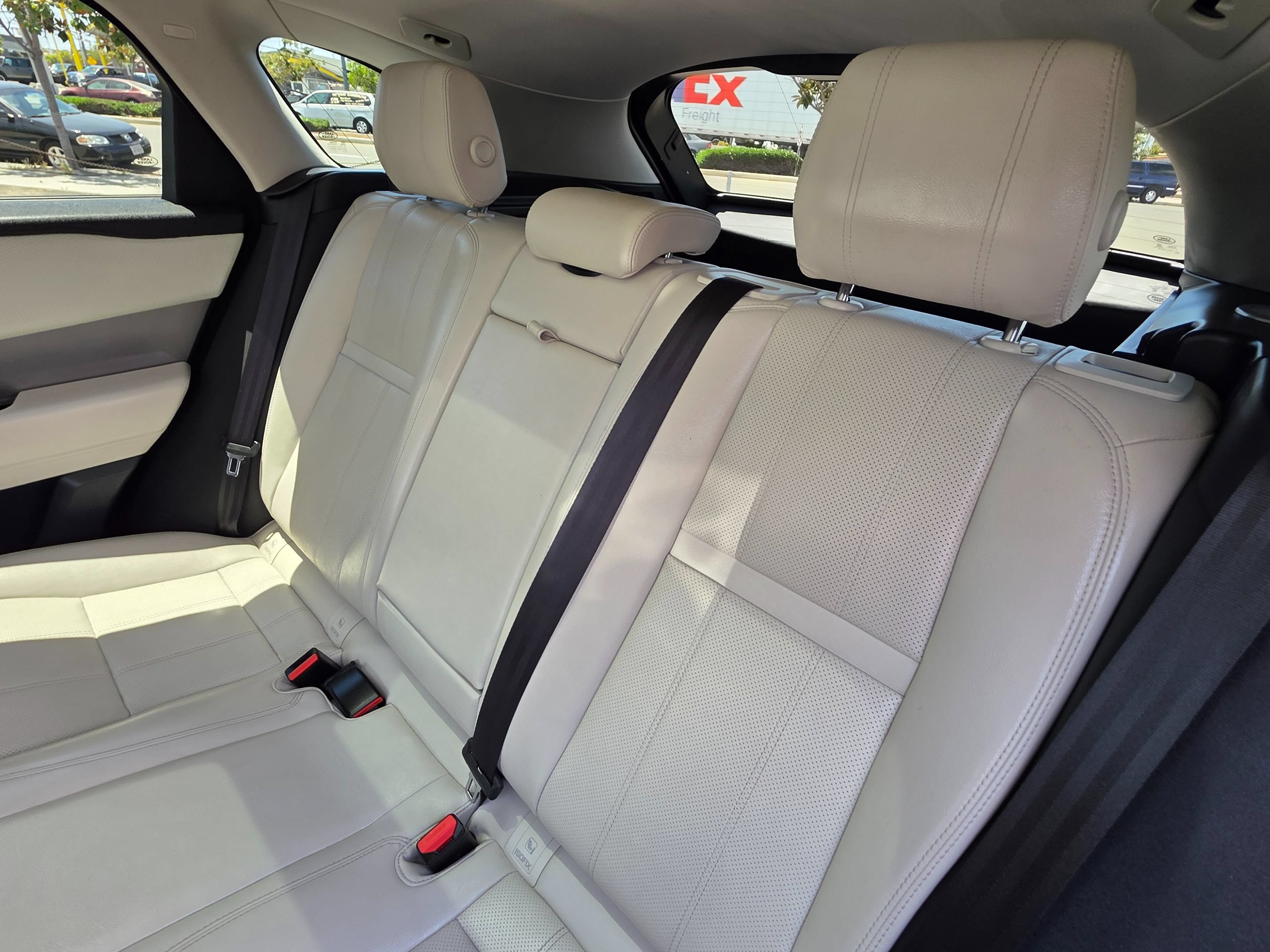 Used 2018 Land Rover Range Rover Velar S AWD/4WD image 16