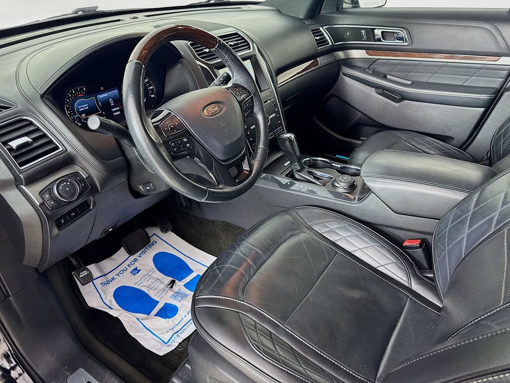 Used 2017 Ford Explorer Platinum AWD/4WD image 10
