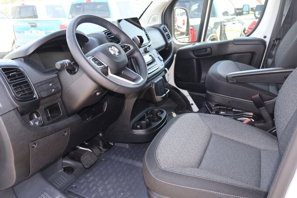 New 2026 RAM ProMaster 3500 w/ Premium Convenience Group FWD image 7
