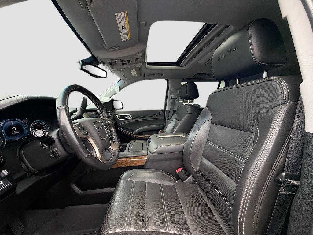 Used 2019 GMC Yukon Denali w/ Denali Ultimate Package AWD/4WD image 22