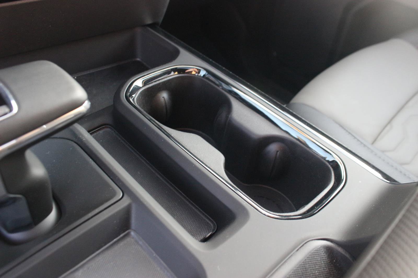 Used 2025 Chevrolet Silverado 1500 ZR2 w/ Technology Package image 24