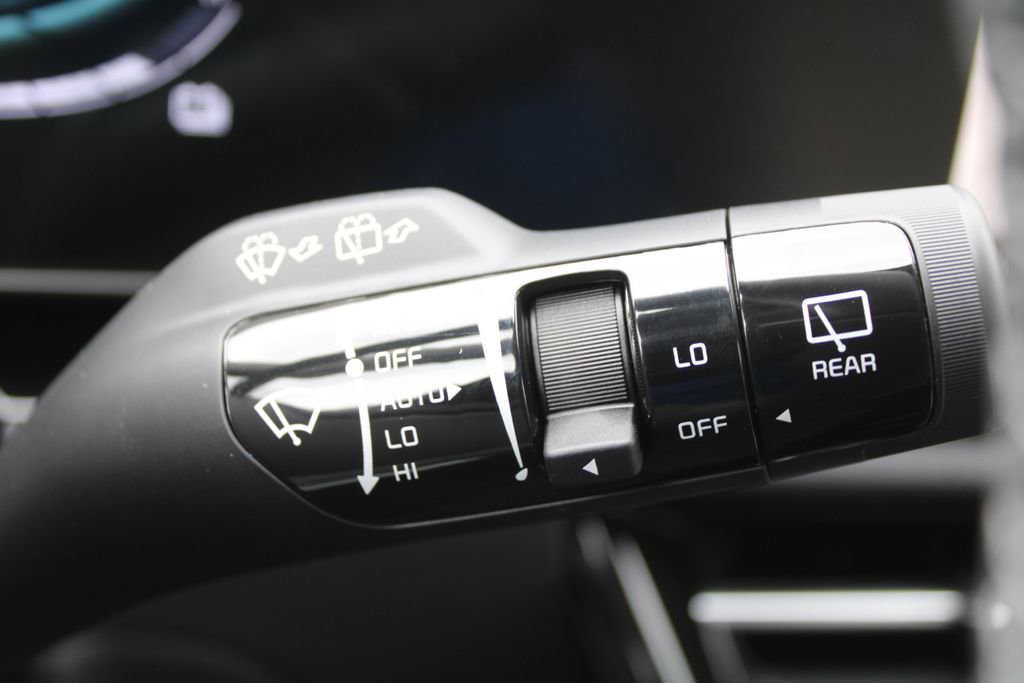 New 2026 Kia Niro EX FWD image 33