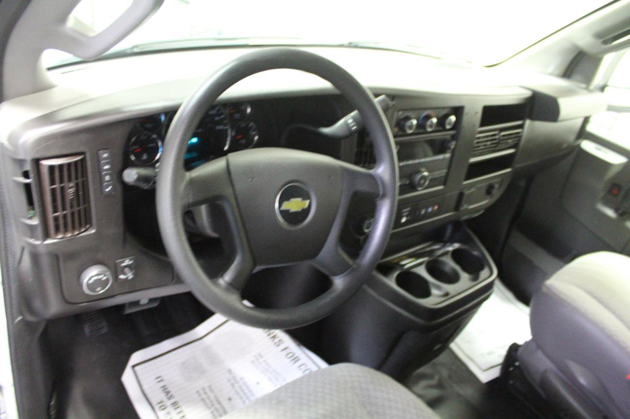 Used 2020 Chevrolet Express 2500 RWD image 8