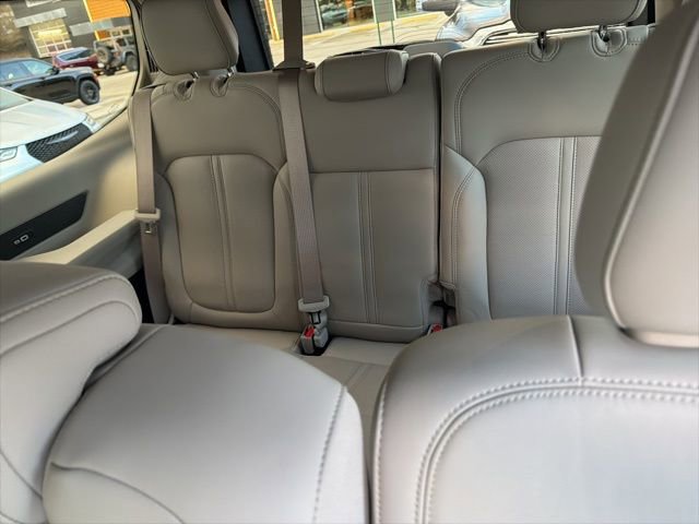 Used 2022 Jeep Wagoneer Series II image 23