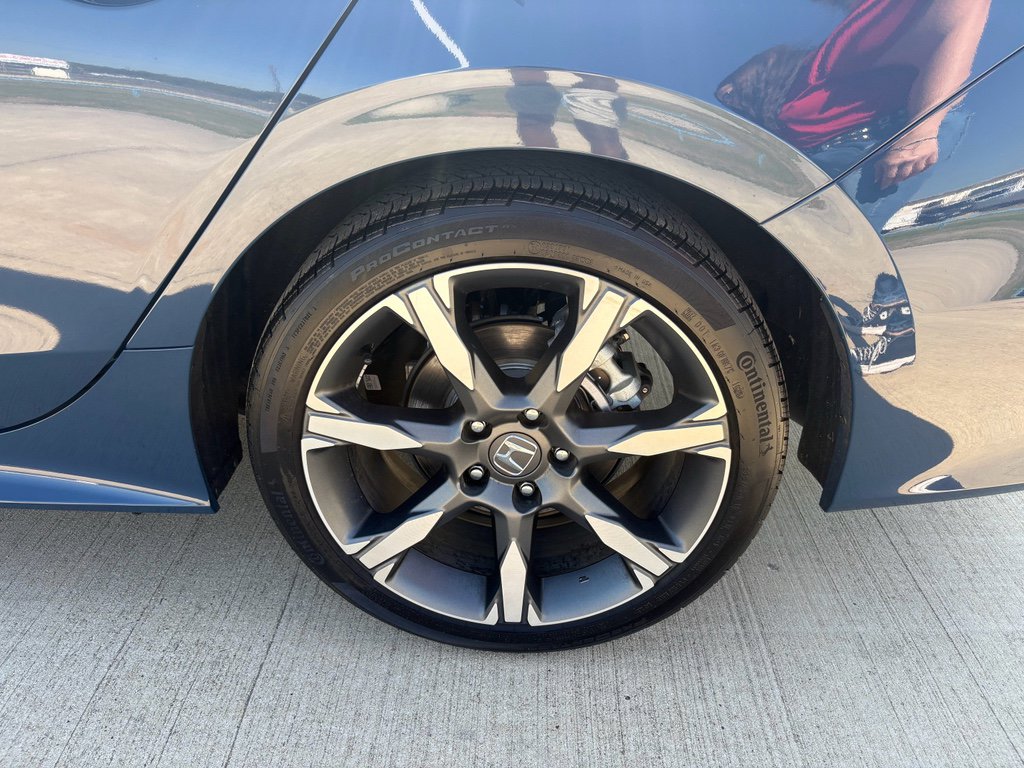 Certified 2025 Honda Civic Sport Touring image 36