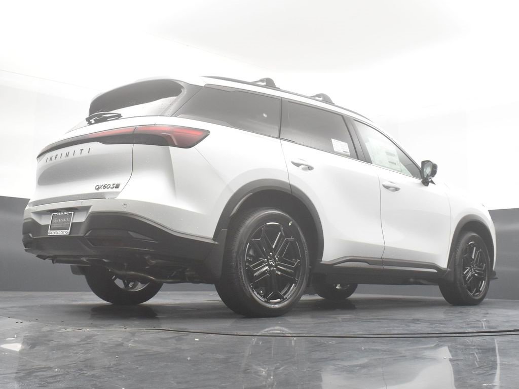 New 2026 INFINITI QX60 Sport w/ Dark Cargo Package image 32