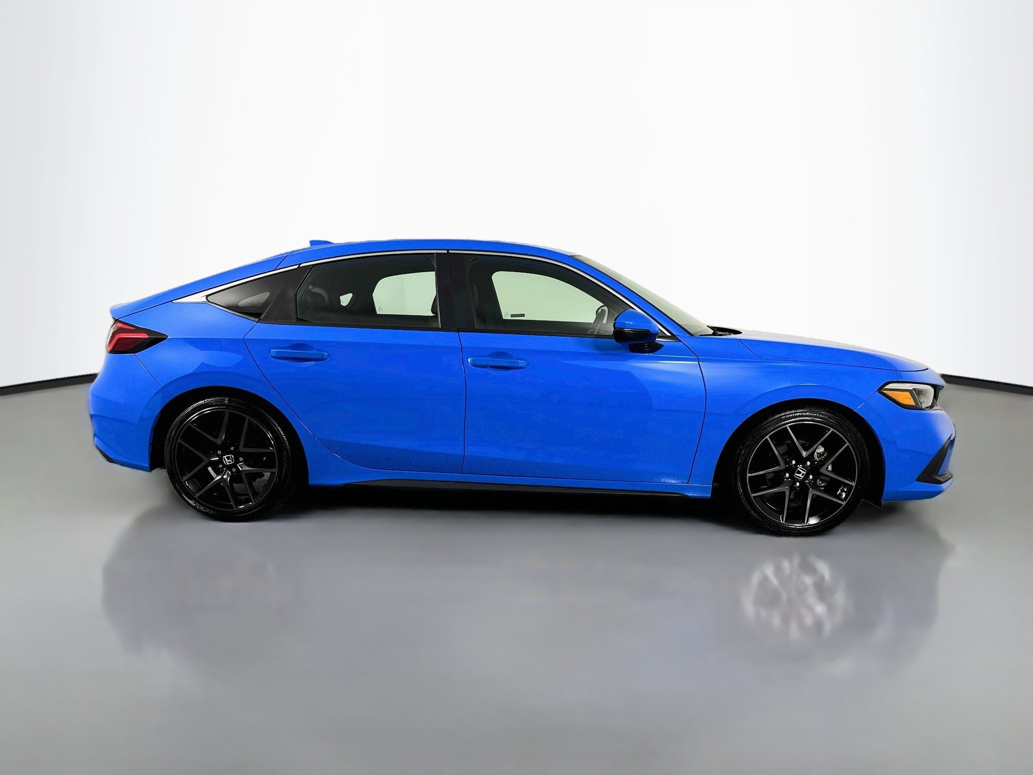Certified 2024 Honda Civic Sport Touring image 4