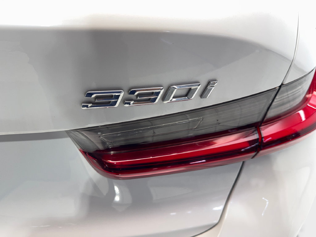 Used 2022 BMW 330i Sedan w/ Driving Assistance Package RWD image 26