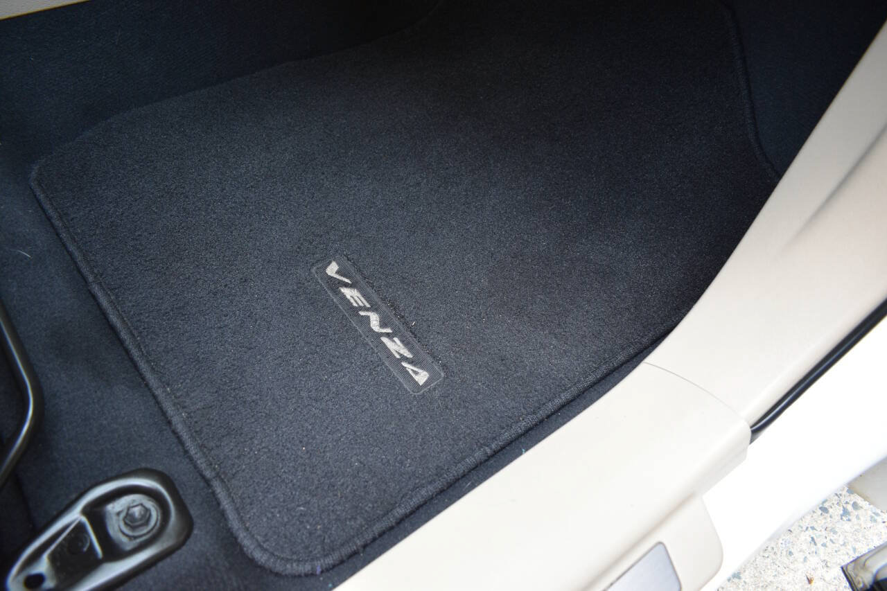 Used 2009 Toyota Venza AWD image 21