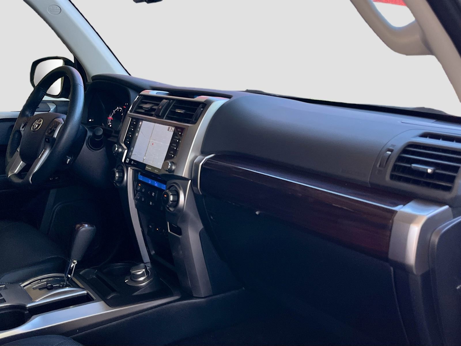 Used 2023 Toyota 4Runner Limited AWD/4WD image 32