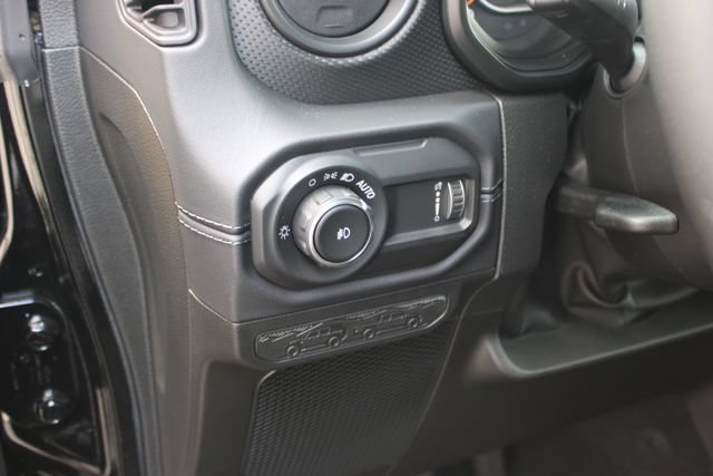 New 2027 Jeep Wrangler Unlimited Rubicon AWD/4WD image 19