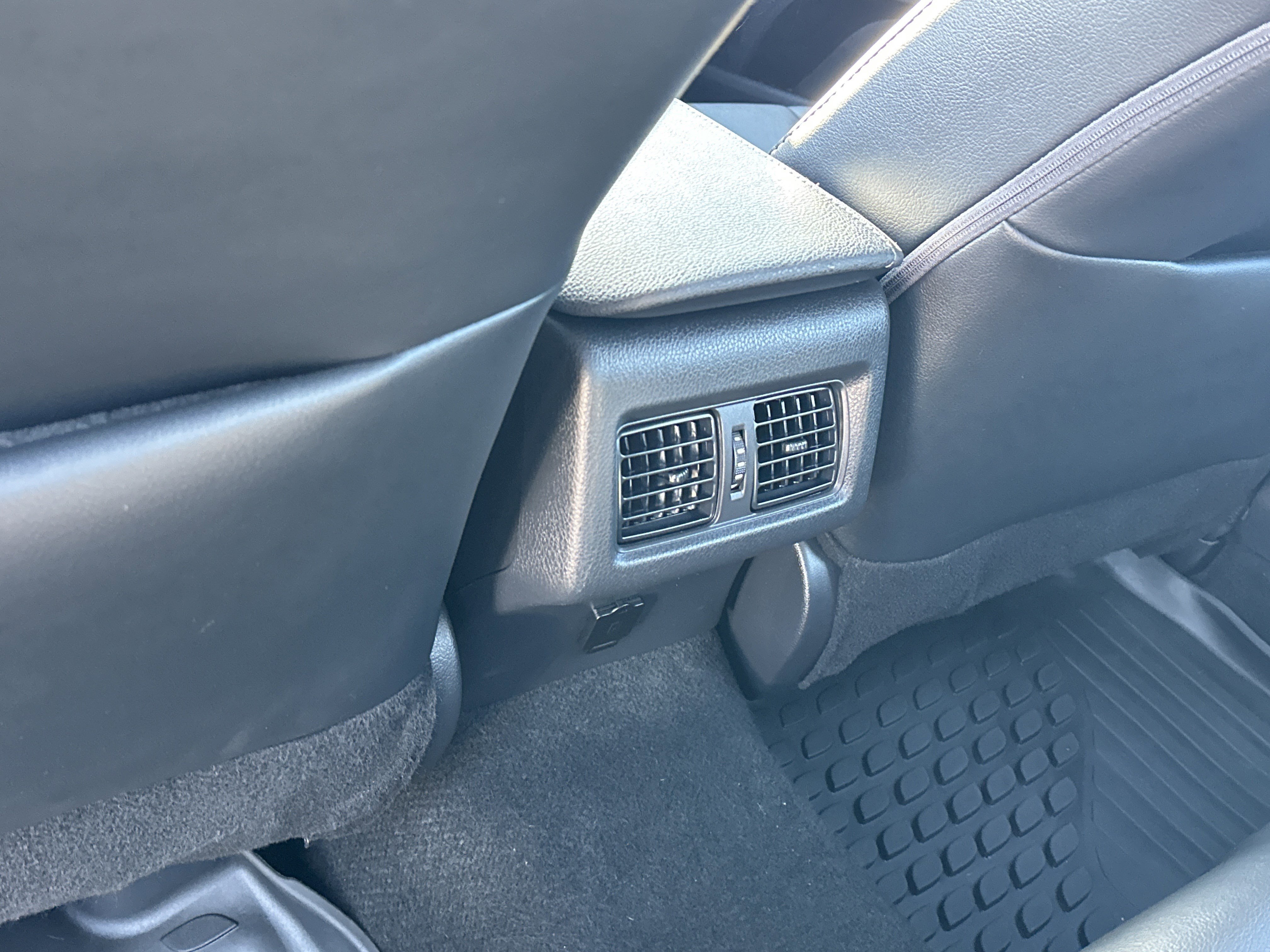 Used 2024 Toyota Camry XSE image 12