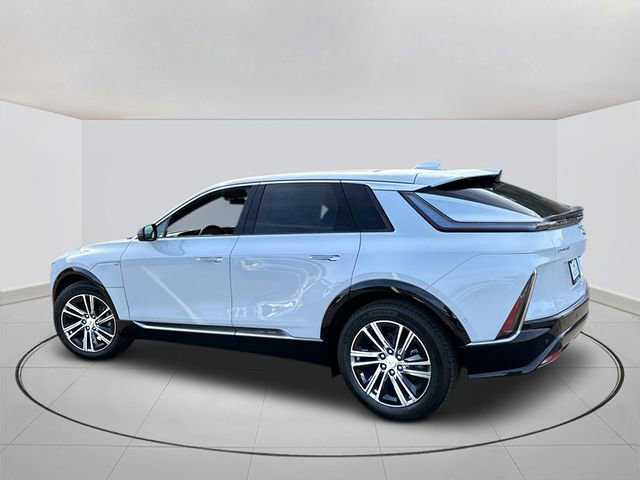New 2026 Cadillac Lyriq Luxury RWD image 3