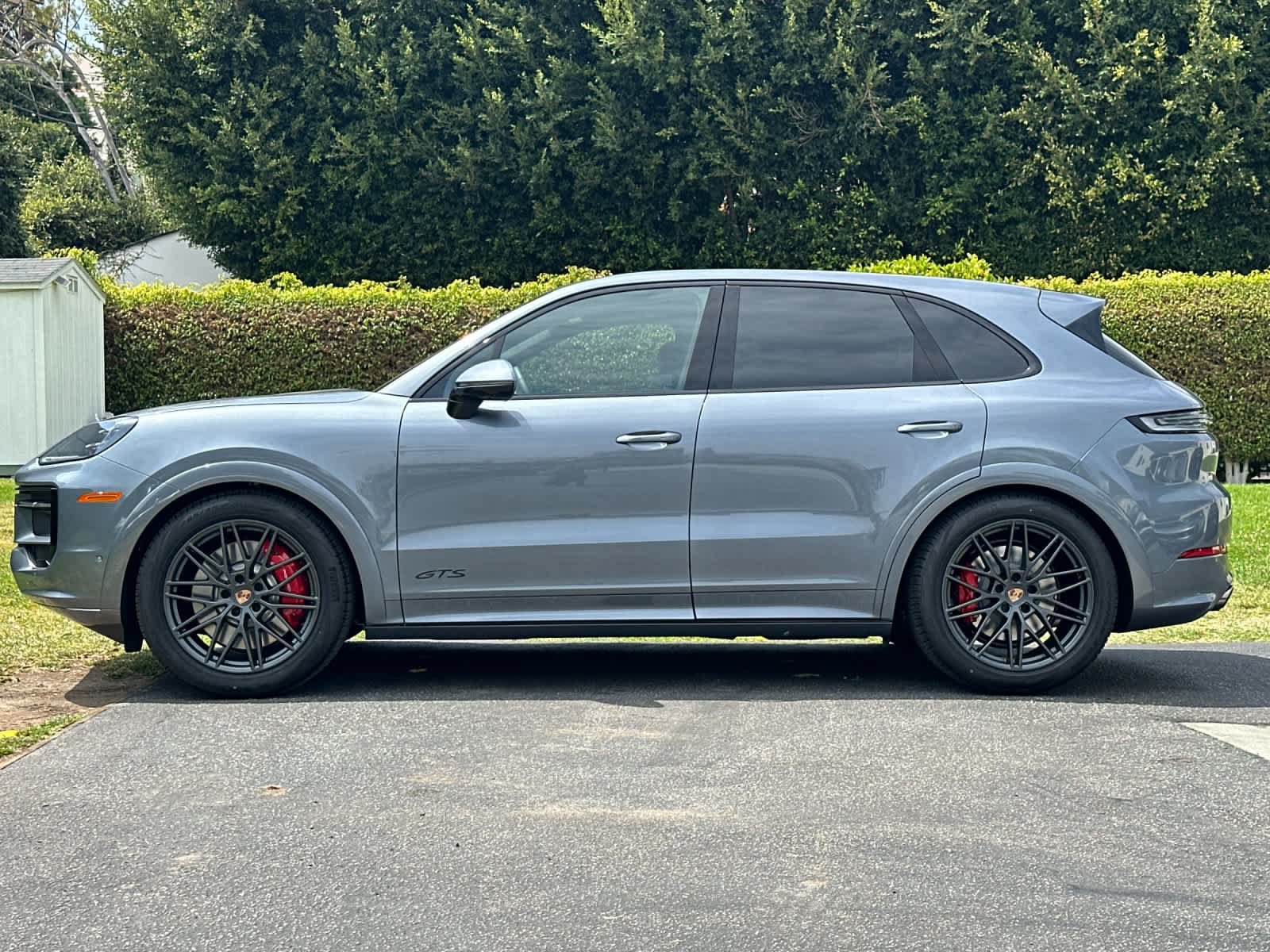 New 2026 Porsche Cayenne GTS AWD/4WD image 2