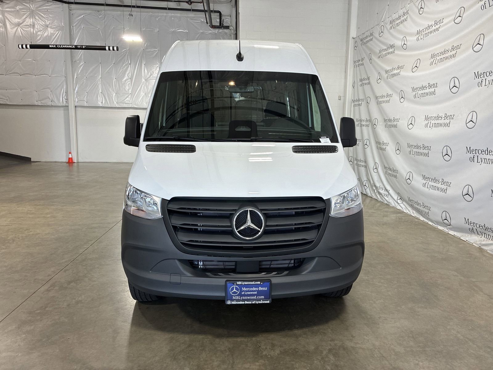New 2025 Mercedes-Benz Sprinter 2500 image 2
