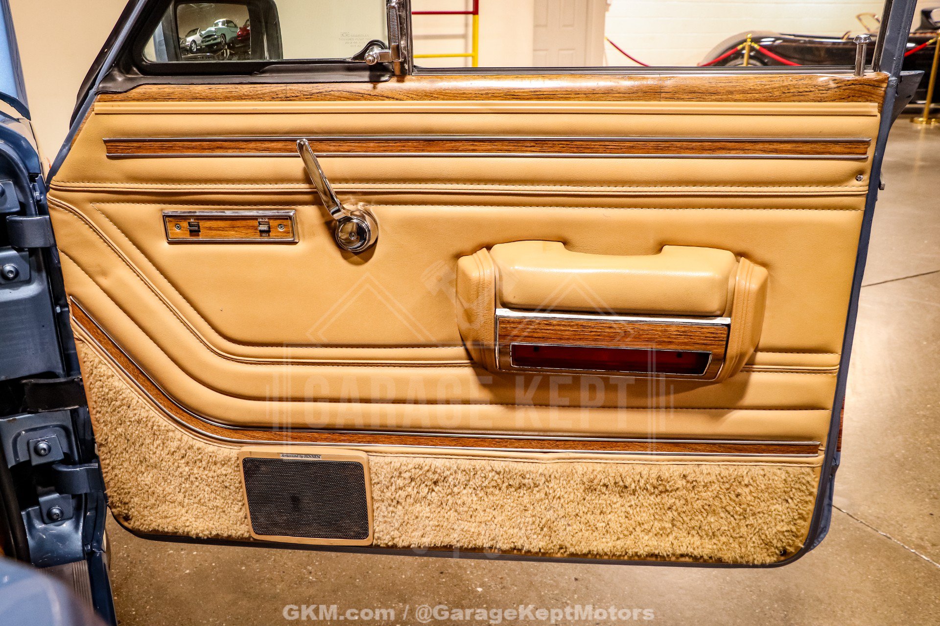 Used 1987 Jeep Grand Wagoneer AWD/4WD image 61