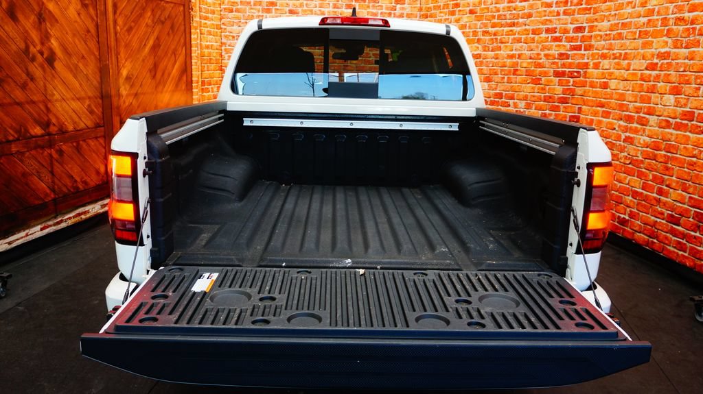 Used 2025 Nissan Frontier SV w/ SV Convenience Package AWD/4WD image 44
