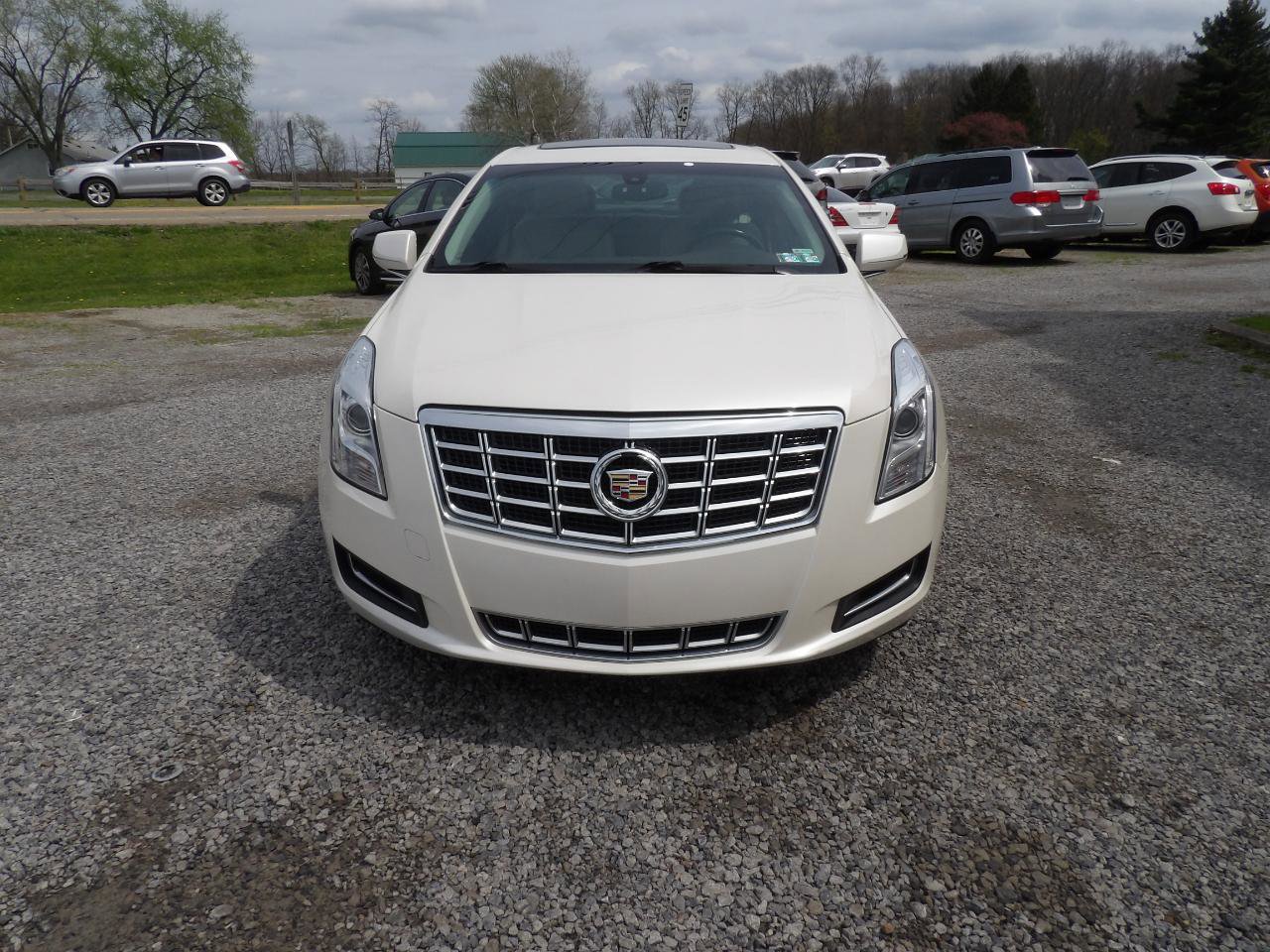 Used 2013 Cadillac XTS image 2