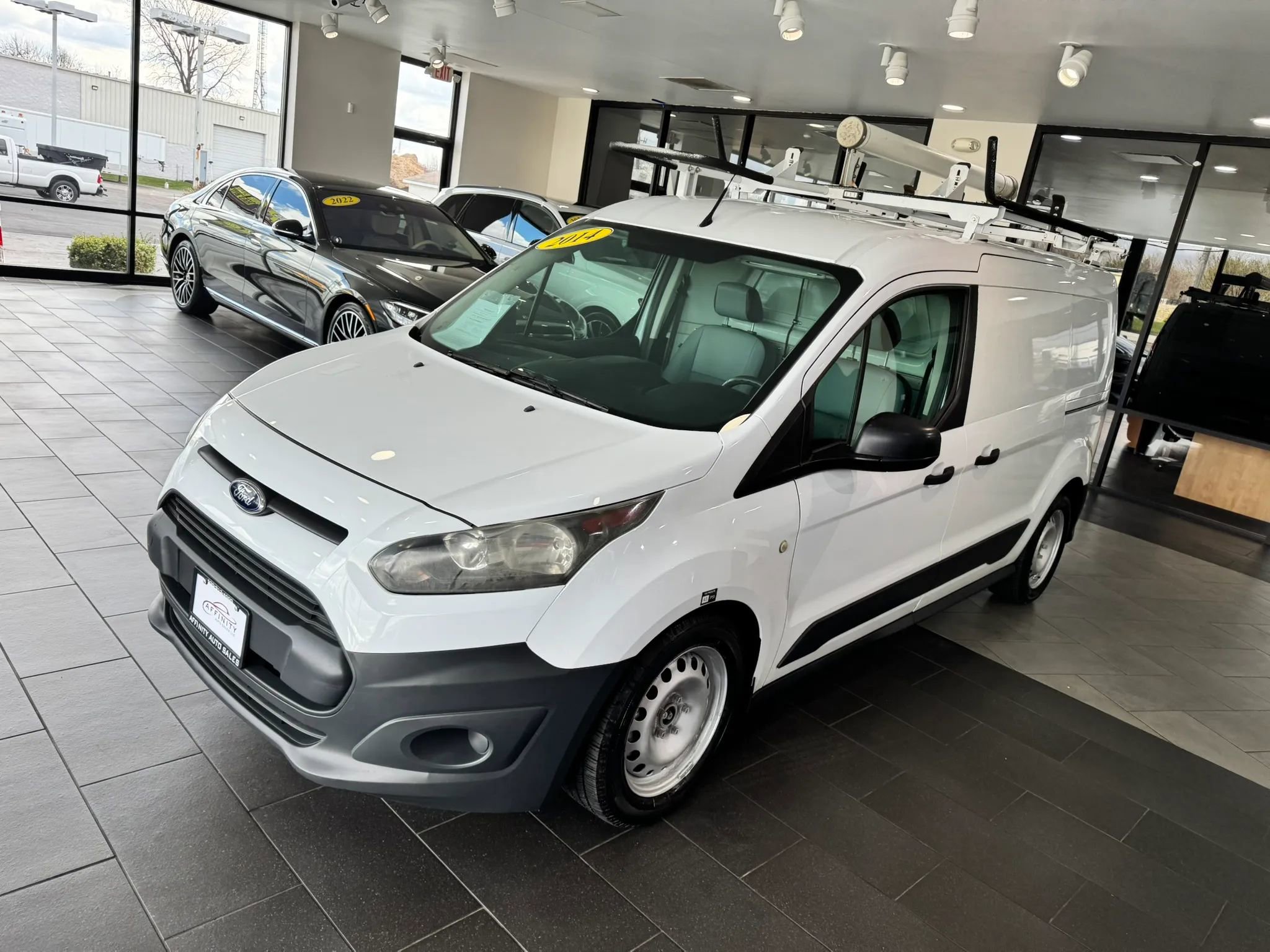 Used 2014 Ford Transit Connect XL FWD image 2