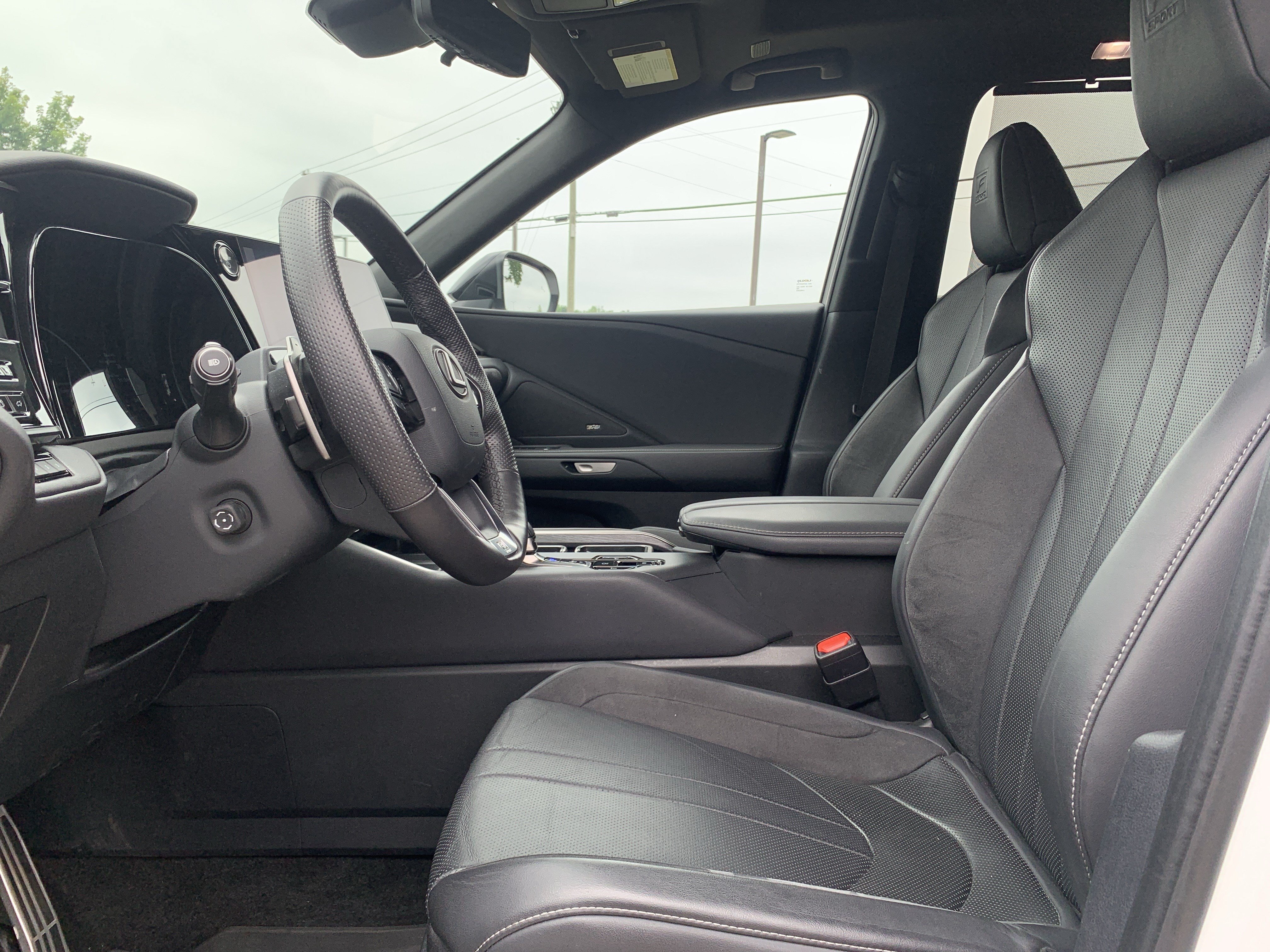 Certified 2024 Lexus TX 500h AWD w/ Technology Package image 16