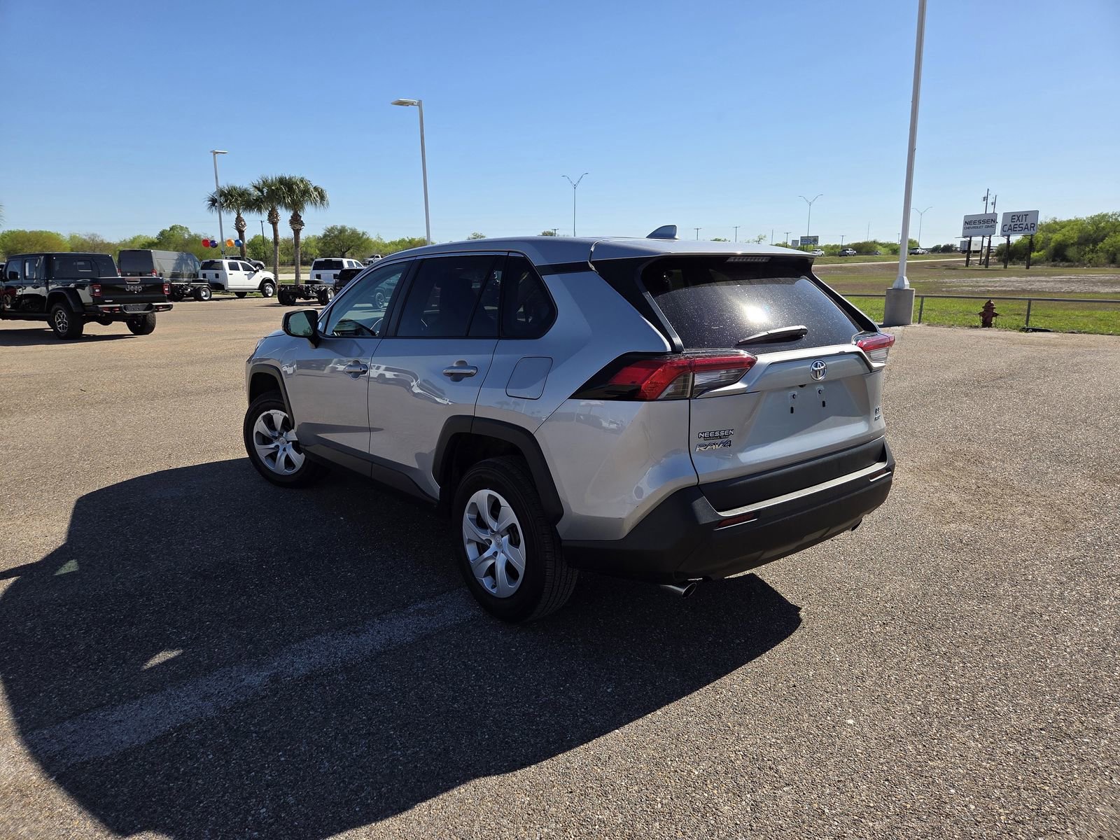 Used 2024 Toyota RAV4 LE AWD/4WD image 5