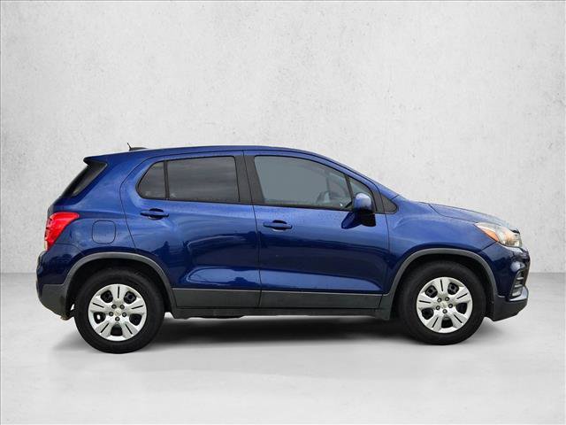 Used 2017 Chevrolet Trax LS FWD image 4