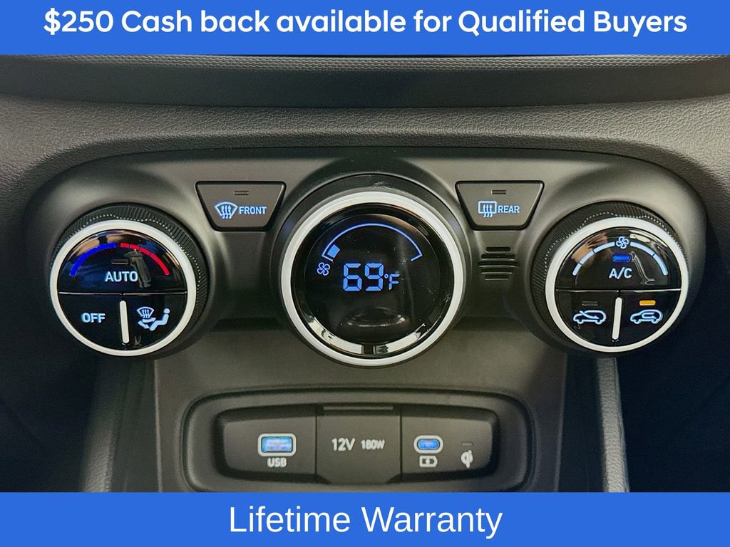 New 2025 Hyundai Venue Limited image 16