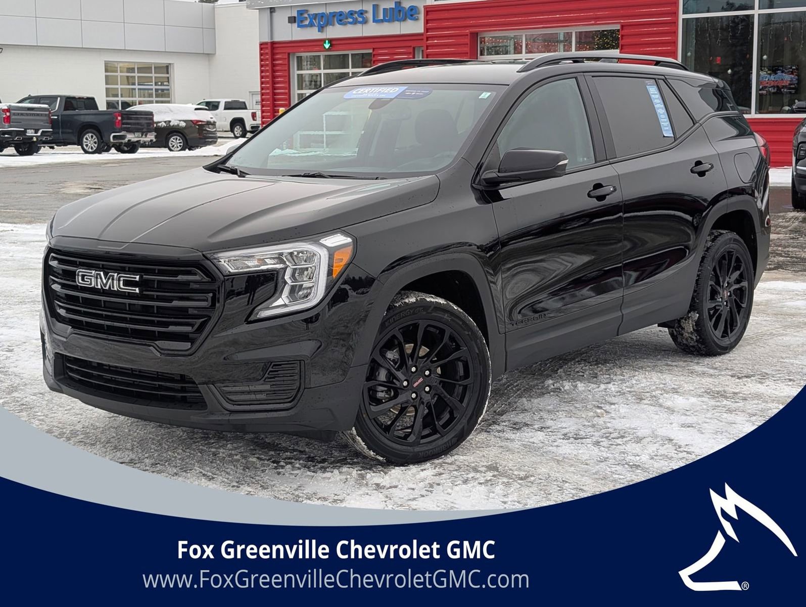Used 2024 GMC Terrain SLE w/ Driver Convenience Package image 1