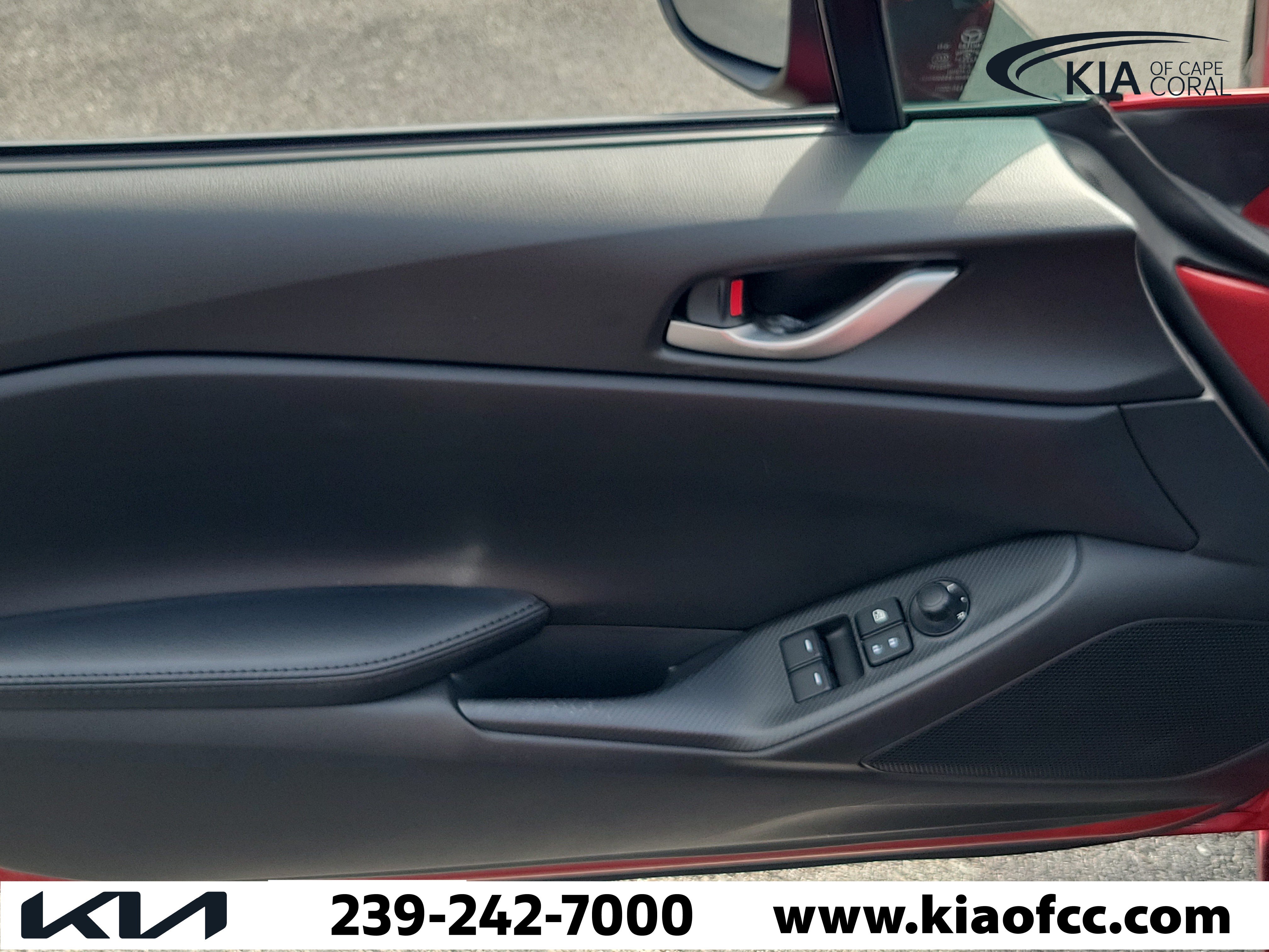 Used 2021 MAZDA MX-5 Miata Sport RWD image 24