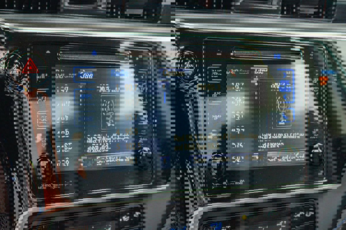 Used 2018 Toyota Corolla SE image 25