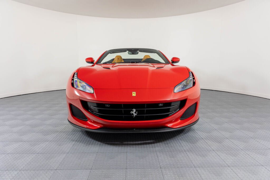 Certified 2020 Ferrari Portofino RWD image 25
