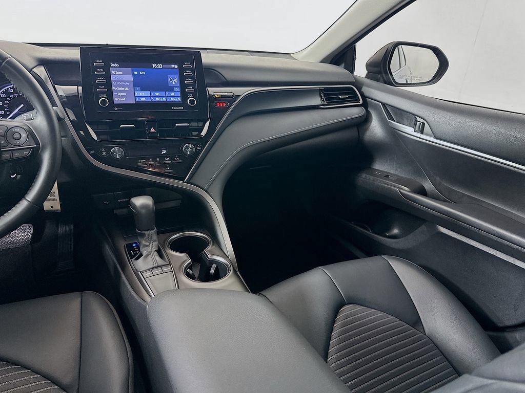 Used 2023 Toyota Camry SE image 22