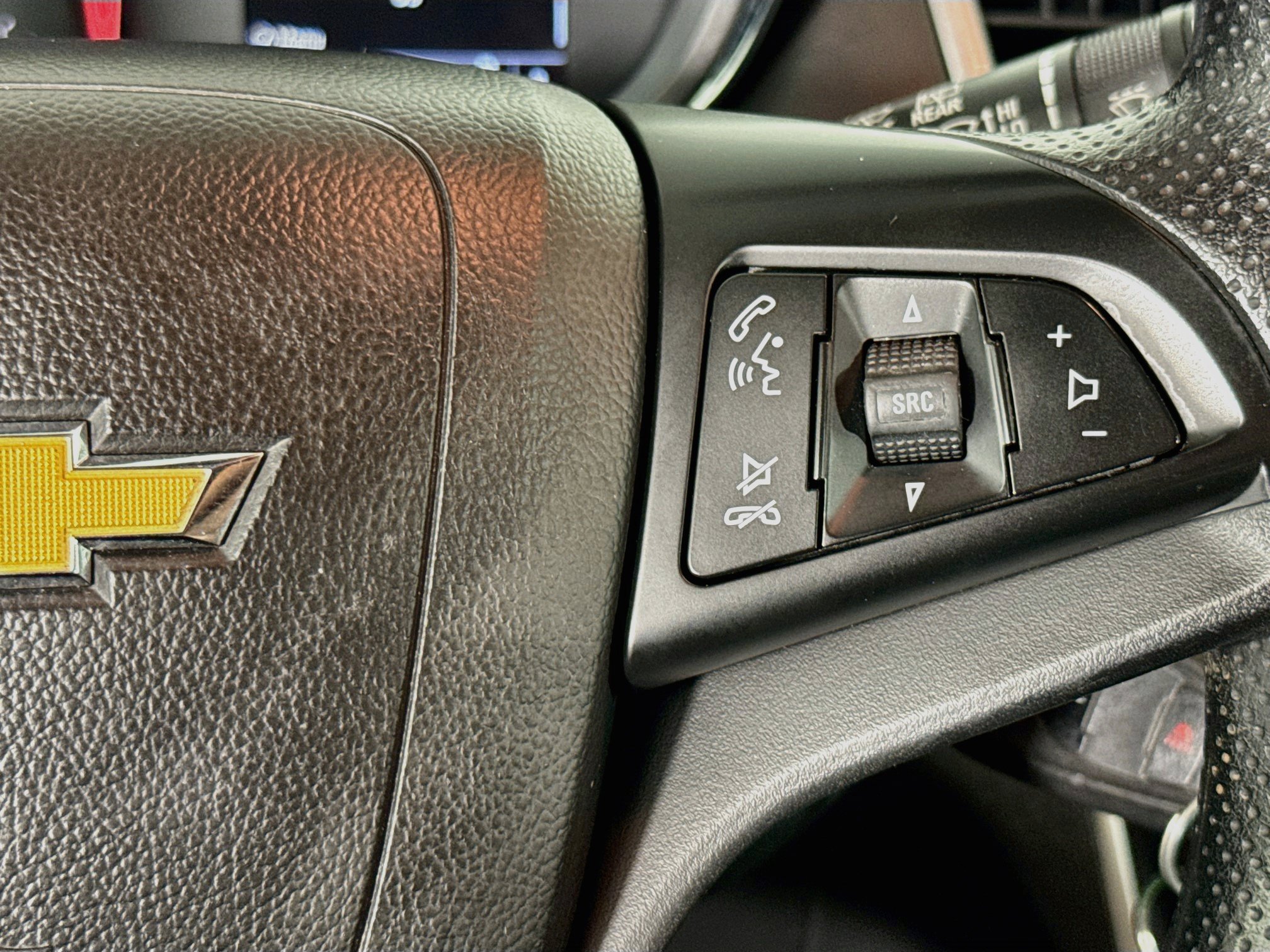 Used 2021 Chevrolet Trax LS FWD image 11