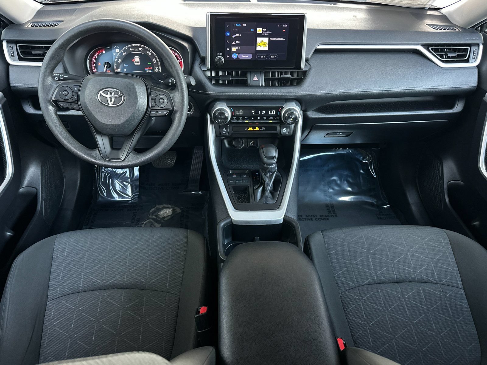 Used 2024 Toyota RAV4 XLE FWD image 12