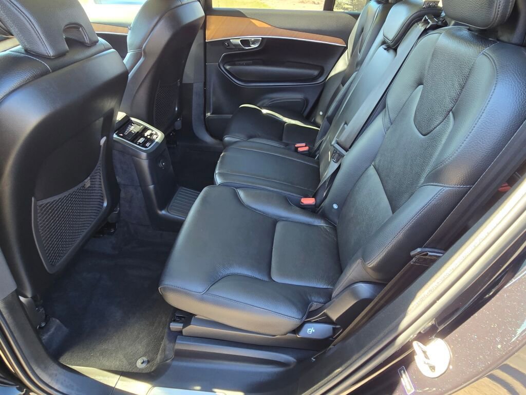 Used 2023 Volvo XC90 T8 Core image 27