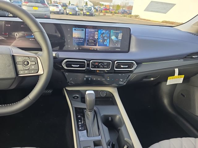 New 2026 Nissan Sentra SL w/ Floor Mat Package FWD image 21