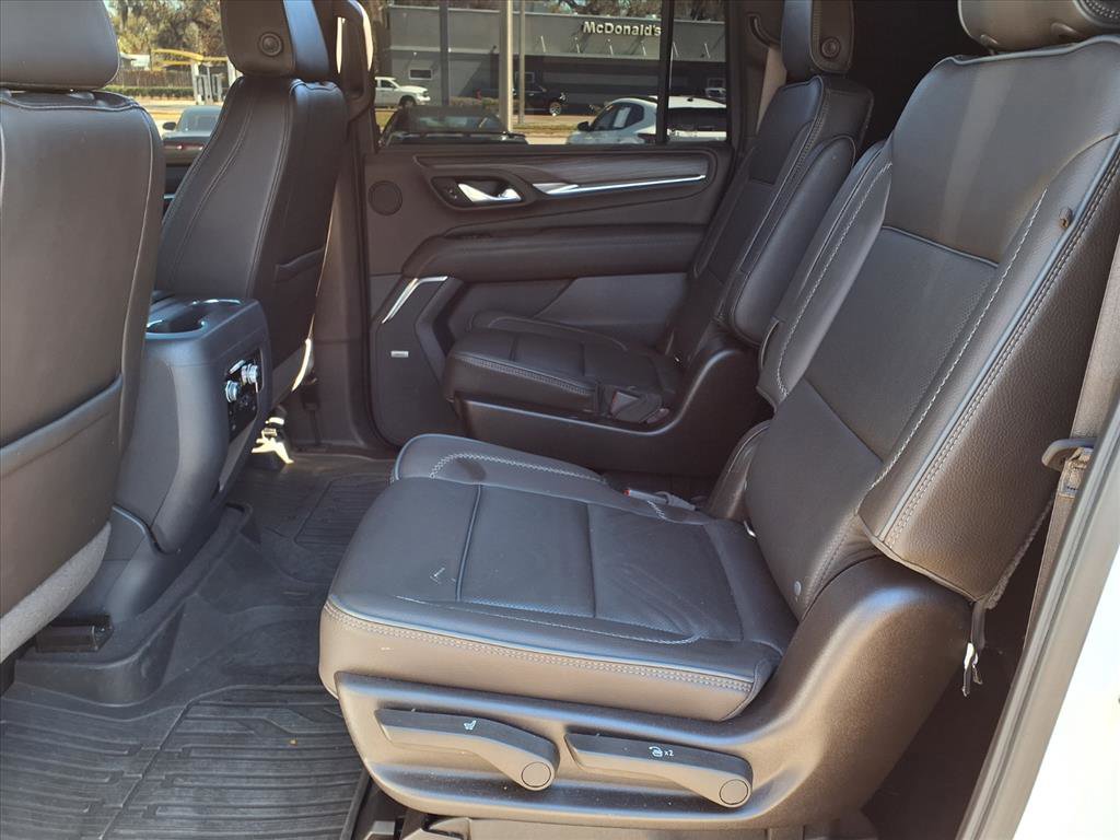 Used 2021 GMC Yukon XL Denali image 17
