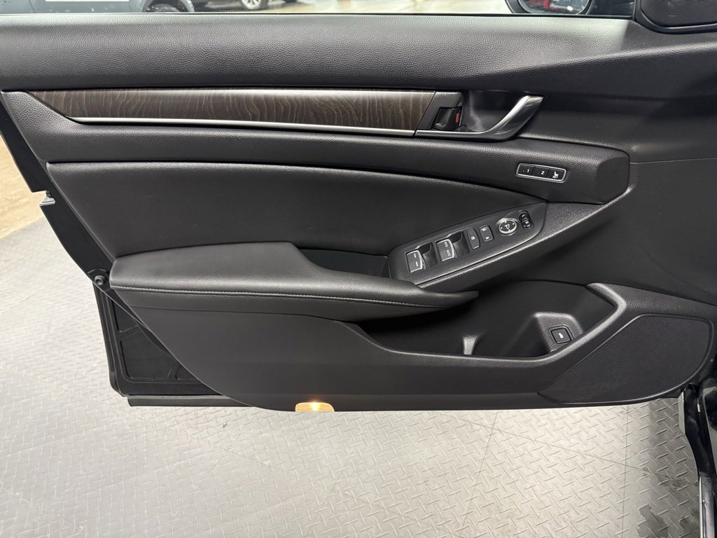 Used 2019 Honda Accord EX-L image 8