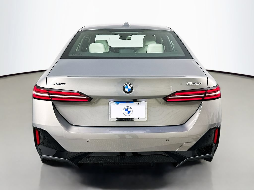 Used 2026 BMW 530i xDrive w/ M Sport Package AWD/4WD image 6