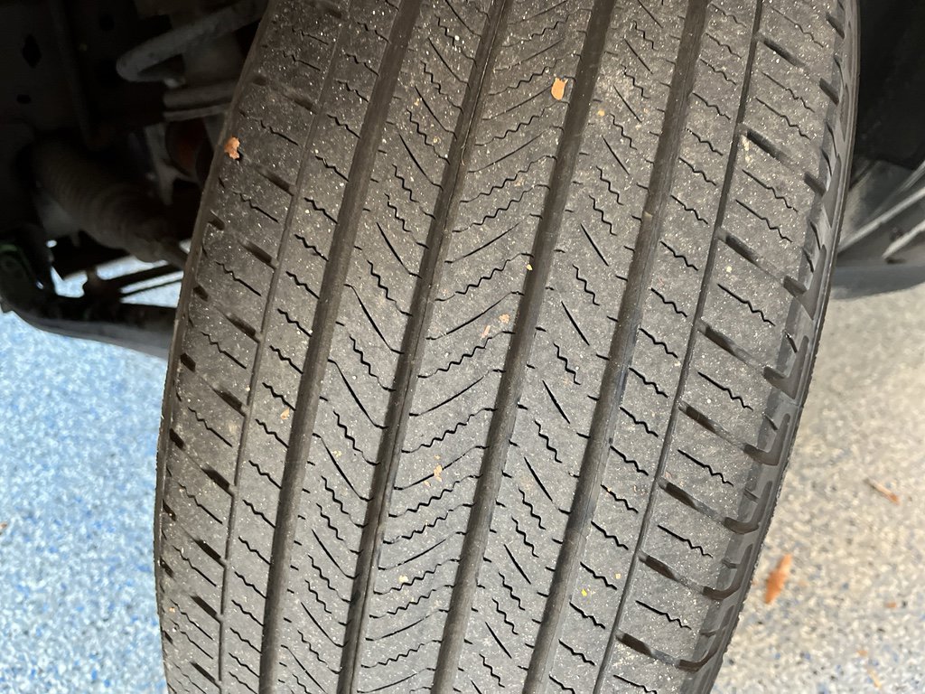 Used 2024 Chevrolet Tahoe LT image 35