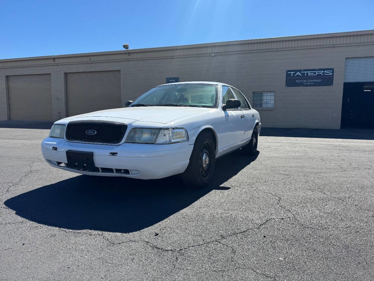 Used 2008 Ford Crown Victoria Police Interceptor image 2