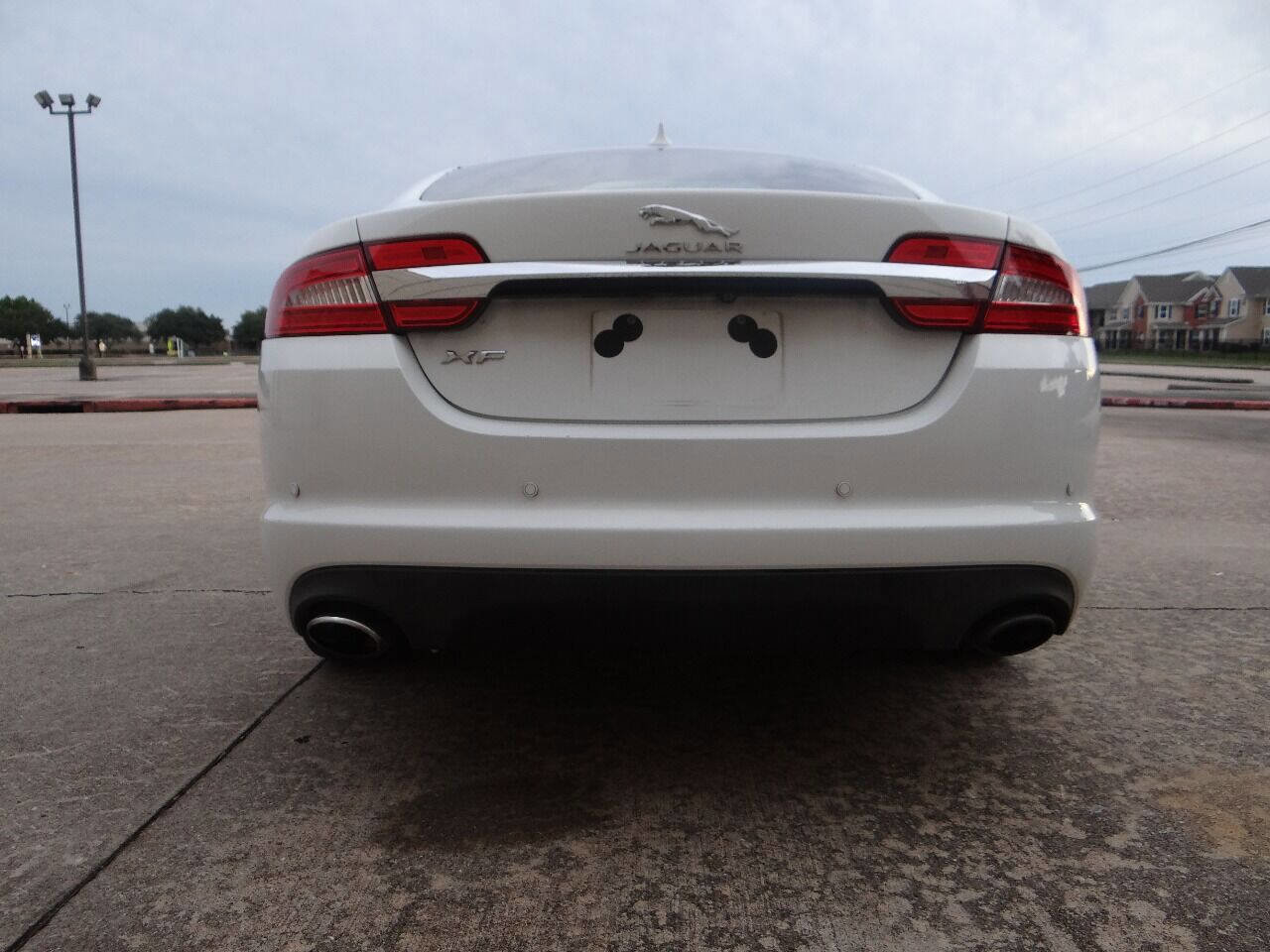 Used 2015 Jaguar XF Premium image 6