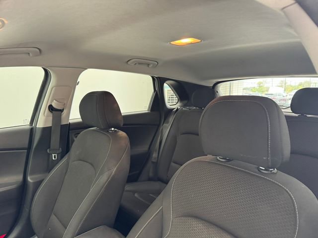 Used 2018 Hyundai Elantra GT image 5