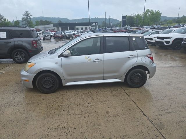 Used 2006 Scion xA FWD image 3