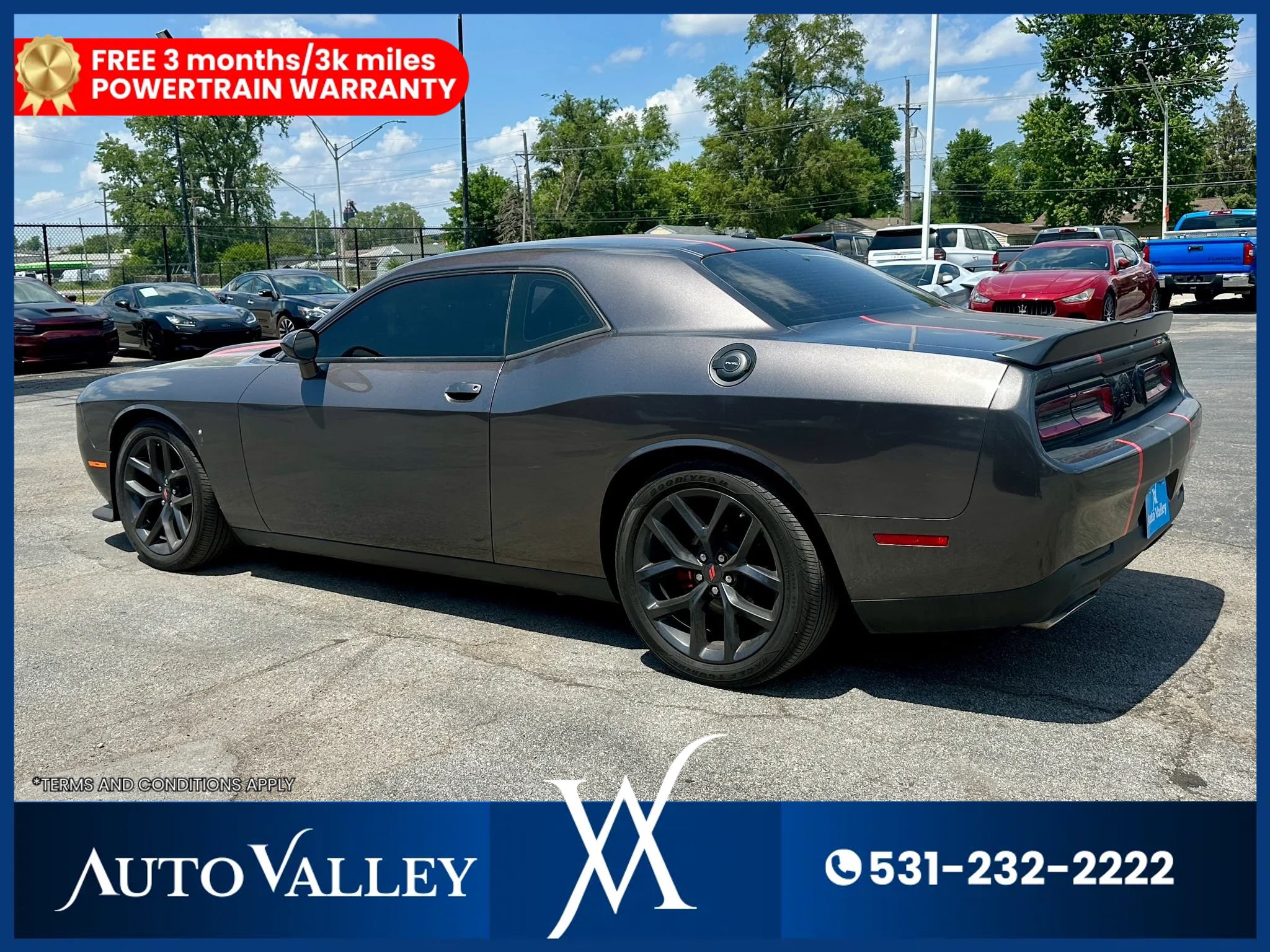Used 2022 Dodge Challenger R/T w/ Blacktop Package RWD image 5